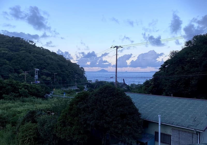 愛犬と癒しのアジアンリゾート 海宿 太陽人から眺める朝日